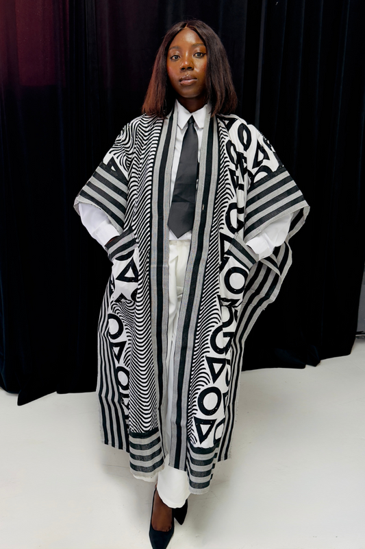 Makasi Kimon Jacket - Black & White